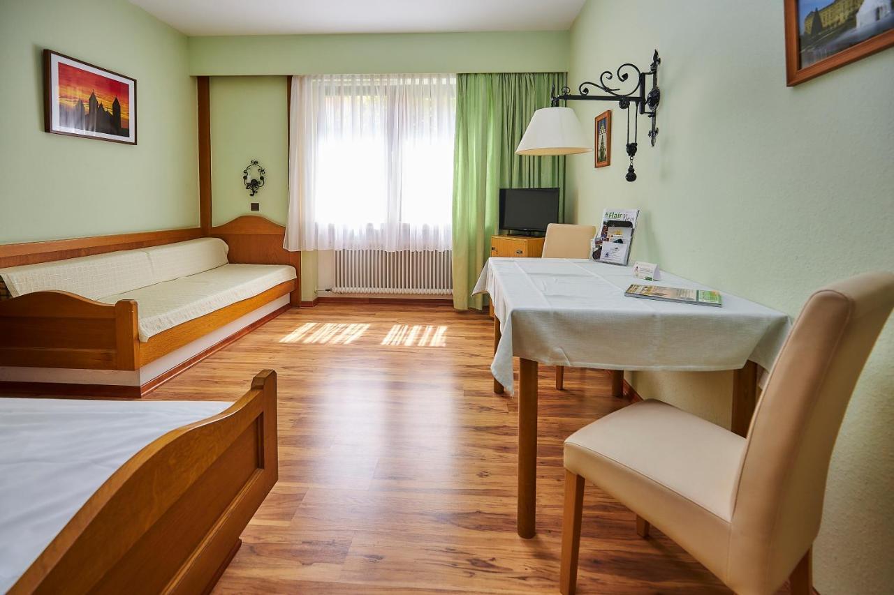 Flair-Hotel Zum Benediktiner Schwarzach am Main Kültér fotó