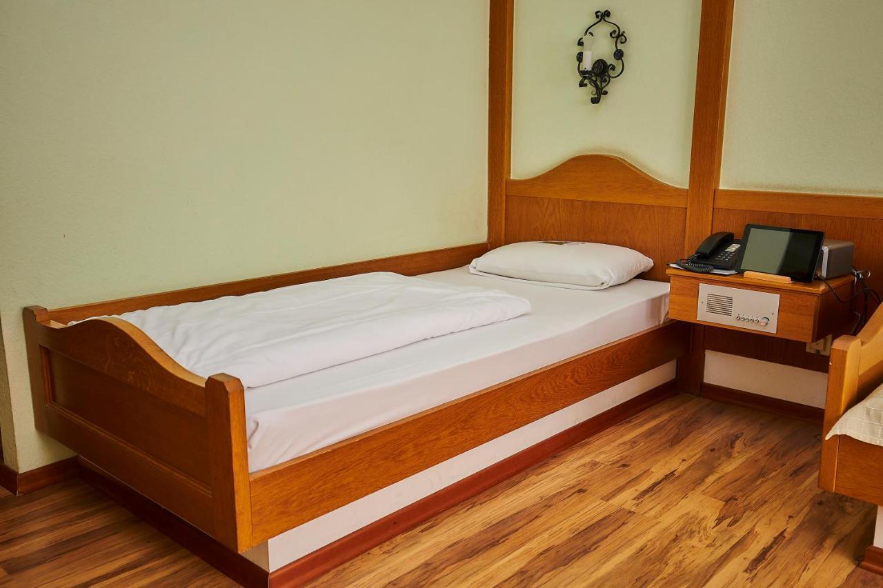 Flair-Hotel Zum Benediktiner Schwarzach am Main Kültér fotó