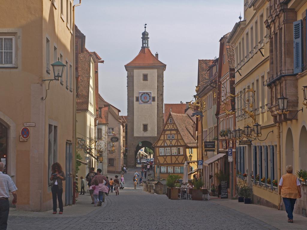 Flair-Hotel Zum Benediktiner Schwarzach am Main Kültér fotó