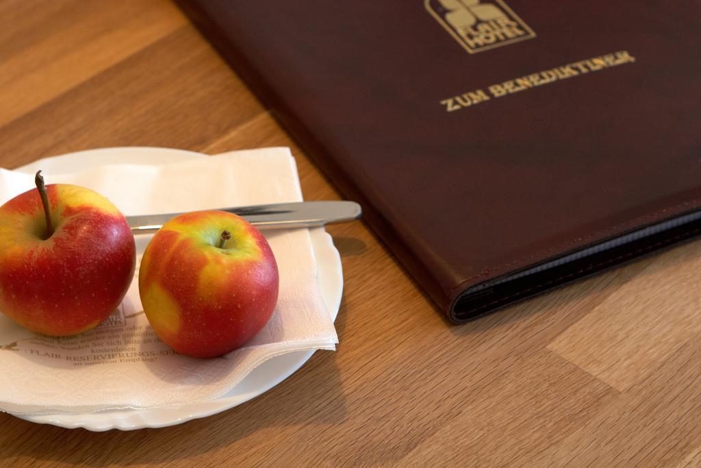 Flair-Hotel Zum Benediktiner Schwarzach am Main Szoba fotó